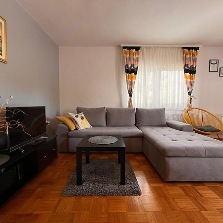 Apartment Gabriela Rakovica Exteriör bild