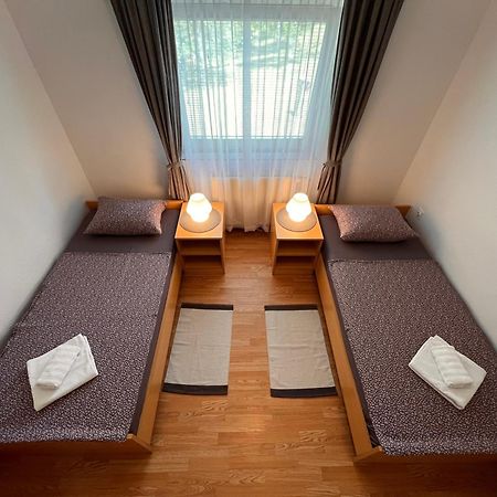 Apartment Gabriela Rakovica Exteriör bild