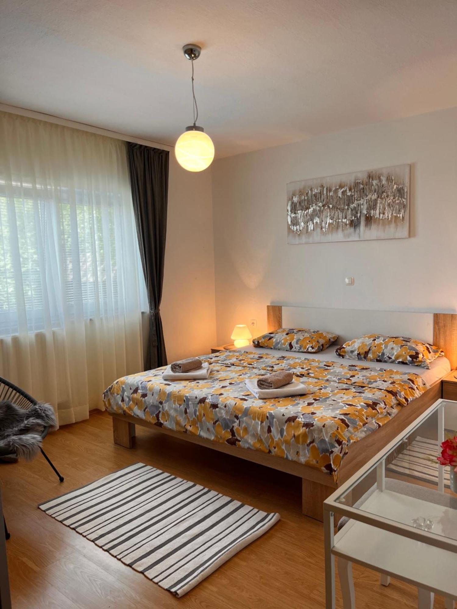 Apartment Gabriela Rakovica Exteriör bild